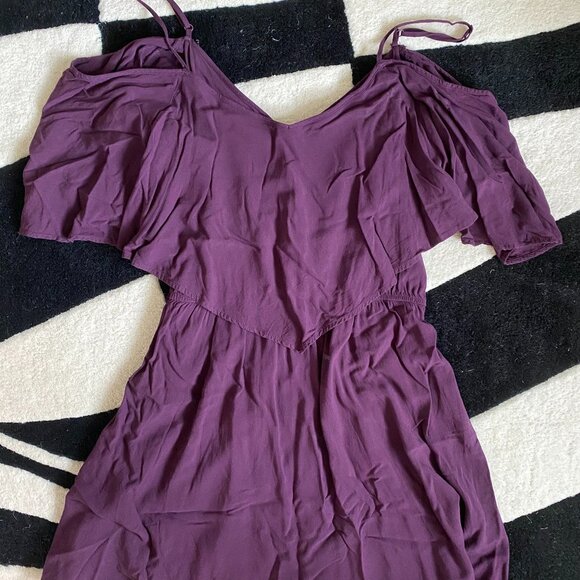 Express off the shoulder dress - Size M - Picture 1 of 3